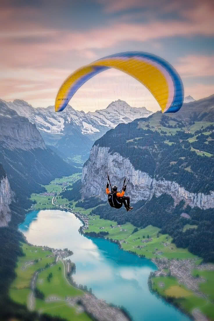 Vương Quốc Ánh Sáng